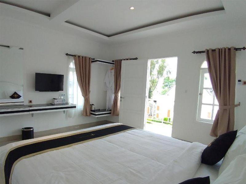 Chevilly Resort And Camp Bogor Exterior foto
